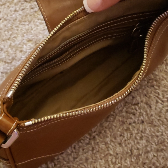 COACH leather purse - Picture 4 of 4